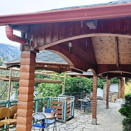 Apartman Bujtina Anesi Polican (Gjirokaster)