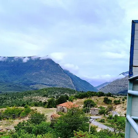 Bujtina Anesi