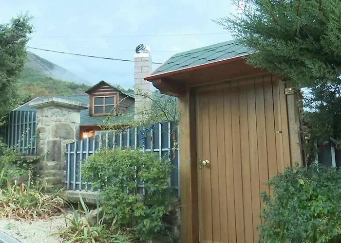 Bujtina Anesi Polican (Gjirokaster)