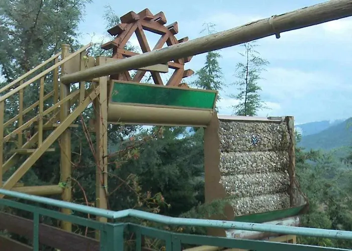 Bujtina Anesi Polican (Gjirokaster)